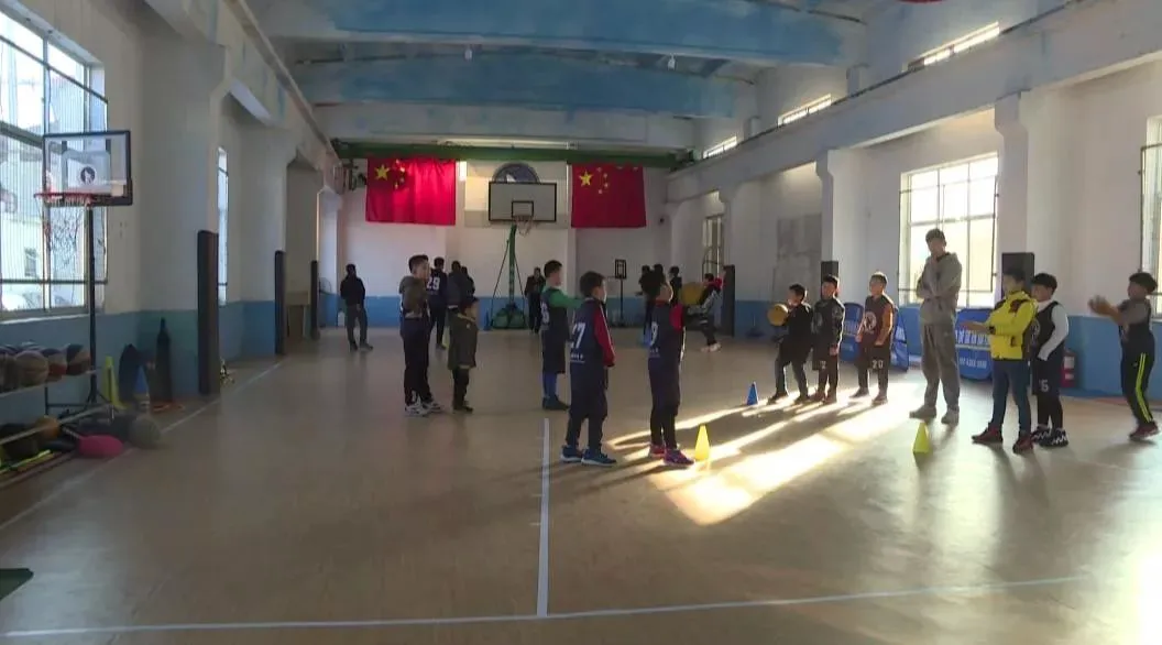 哪里可以找到关于减轻篮球训练压力的方法?_0
